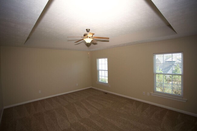 Building Photo - 484 Brantley Cove Cir