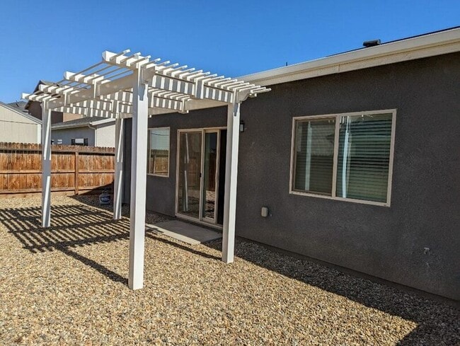 Building Photo - 3715 Bonifacio Way