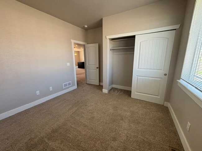 Building Photo - 1333 Alyssa Way