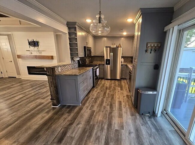 Building Photo - 2307 Beth Ln