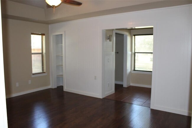 Building Photo - 46 Crazy Cross Rd