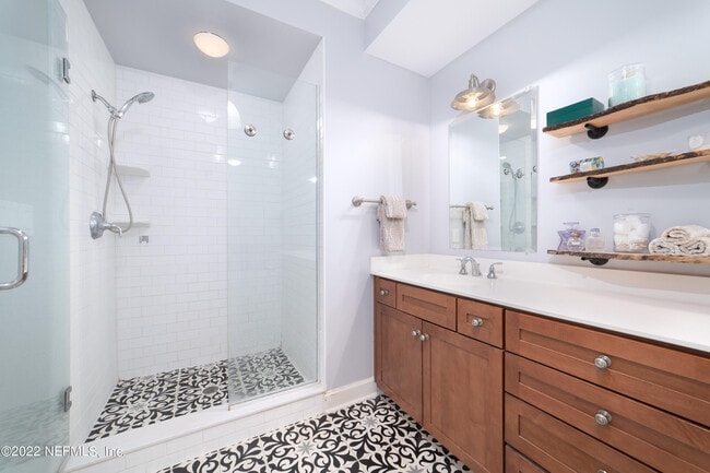 Building Photo - 525 3rd St N