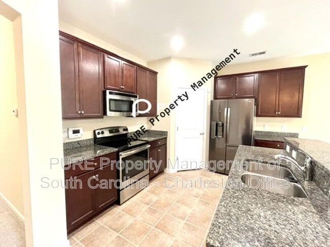 Building Photo - 2901 Penobscot Dr