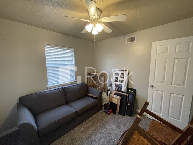 Building Photo - 3 bedroom/2 bathroom home in Moore Schools