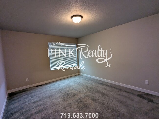 Building Photo - 6259 Godwit Ln