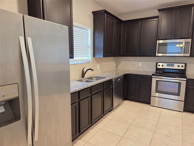 Building Photo - 908 Oak Valley