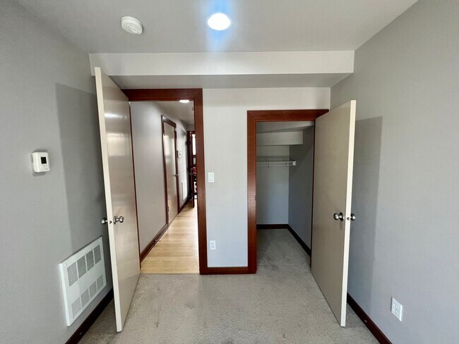 Building Photo - 4015 7th Ave NE