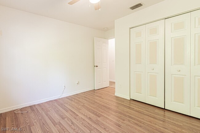 Building Photo - 590 6th St NE