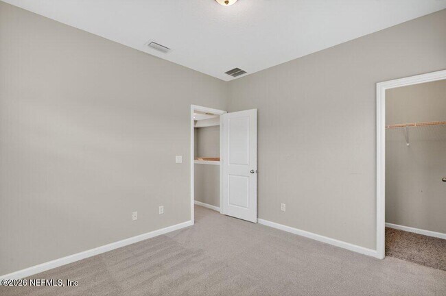 Building Photo - 21 Yardley Ct
