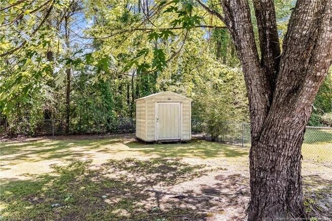 Building Photo - 6837 Woodmark Dr