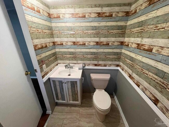 Building Photo - 8103 N Palafox St