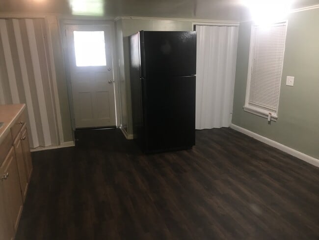 Building Photo - COMING SOON- Two Bedroom Home in Downtown Carlisle