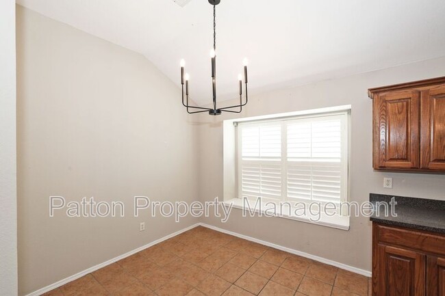 Building Photo - 6205 Janae St