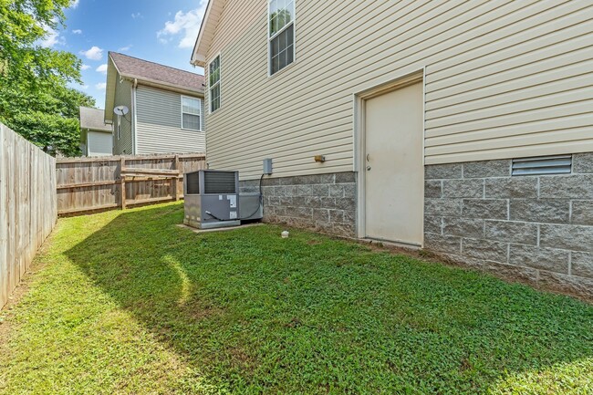 Building Photo - 2301 18th Avenue N