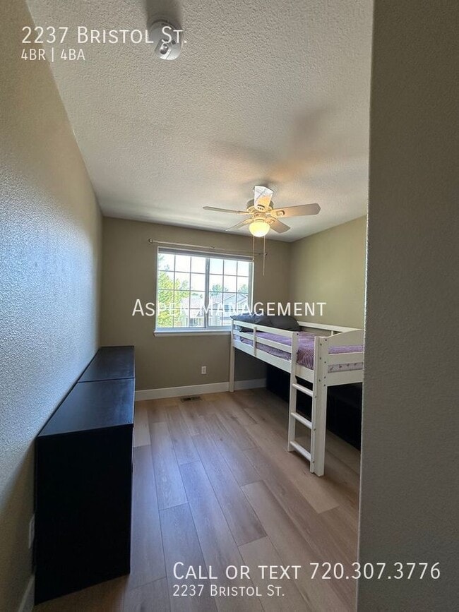 Building Photo - 2237 Bristol St