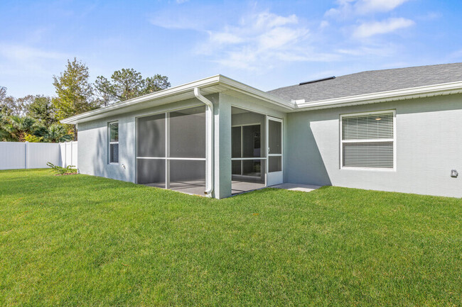 Building Photo - 2 Pebble Wood Ln