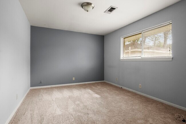 Building Photo - 1039 Marcella St