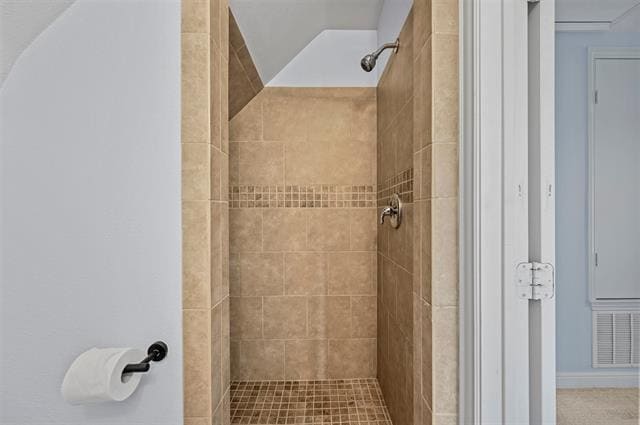 Building Photo - 420 E 9th St