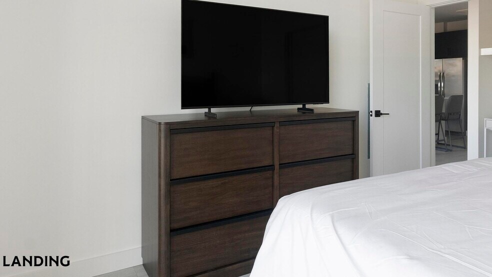 Building Photo - 1007 S Mint St