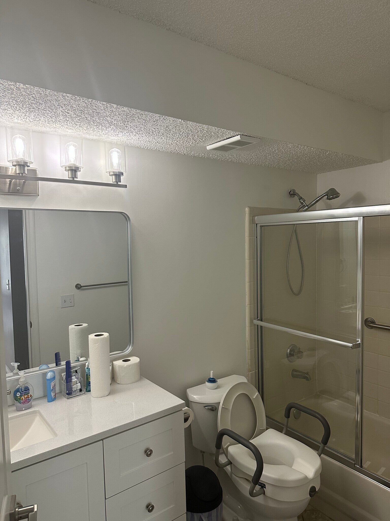 Building Photo - 13631 Eagle Ridge Dr