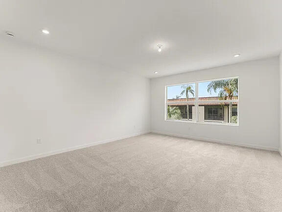 Building Photo - 7292 Lenora Ln