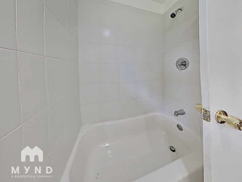 Building Photo - 4435 Algernon Dr