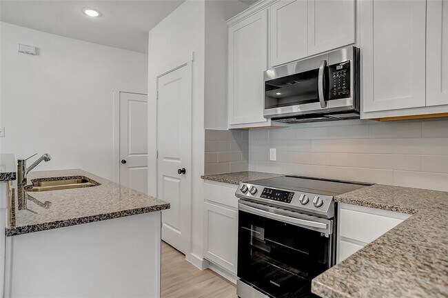 Building Photo - 1219 Bells Dr