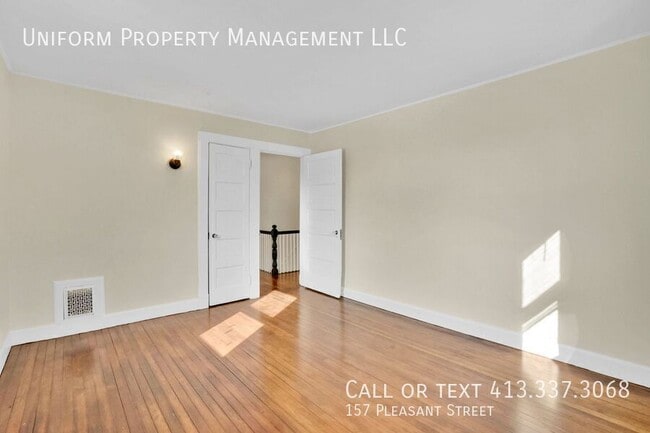 Building Photo - 157 Pleasant St