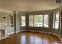 Building Photo - 5944 S Artesian Ave
