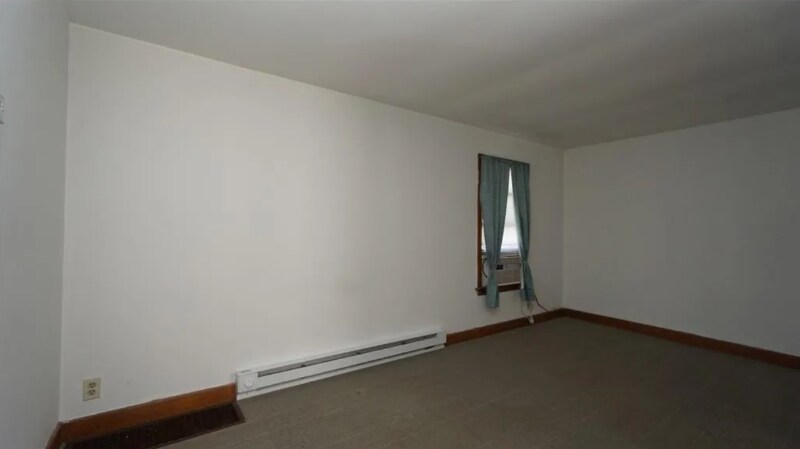 Building Photo - 36 Henry St