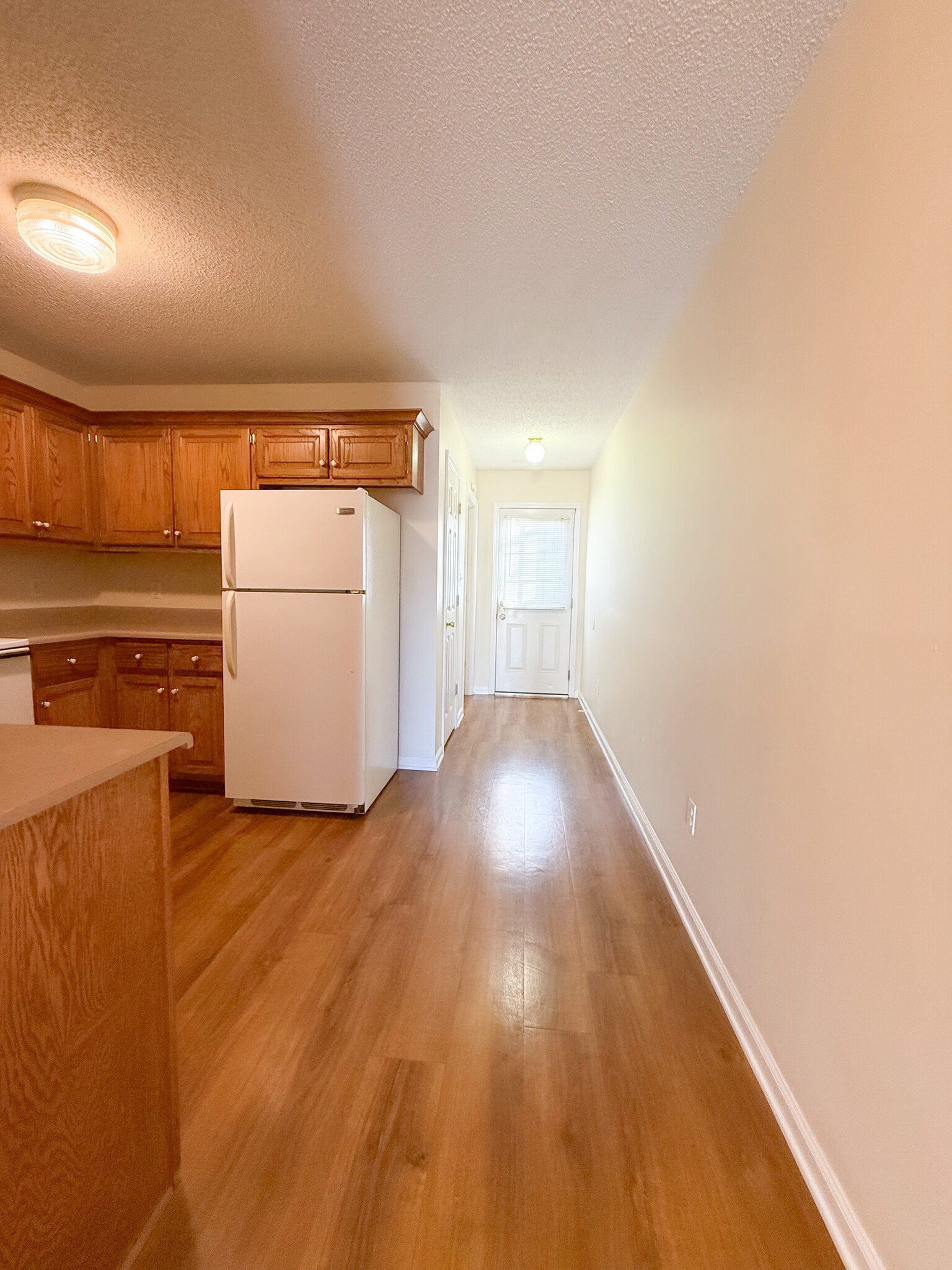 Building Photo - 412 E Pershing Ave