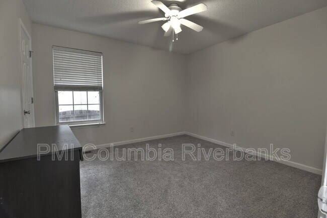 Building Photo - 1220 Parliament Lake Dr