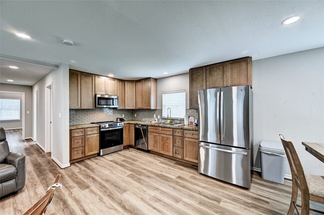 Building Photo - 268 Sunrise Dr