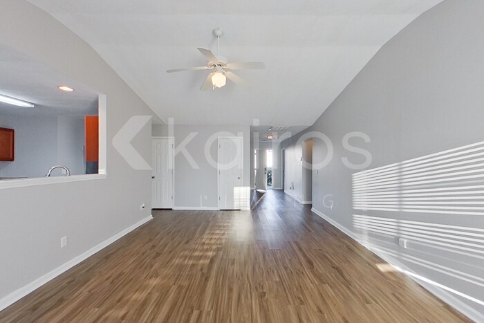 Building Photo - 261 Alexander Pointe Dr