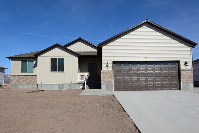 Primary Photo - Upscale Tremonton Single Family Home for Rent