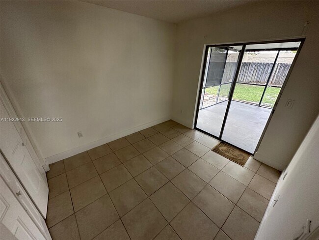 Building Photo - 1701 SW 83rd Terrace