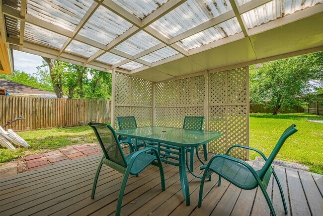Building Photo - 5513 Fairdale Ln