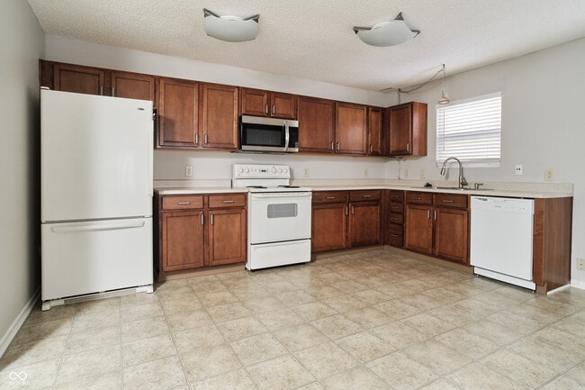 Building Photo - 14169 Clapboard Dr