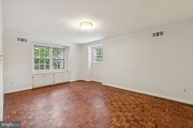 Building Photo - 4033 41st St N