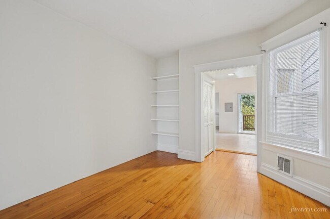 Building Photo - 3945 18th St