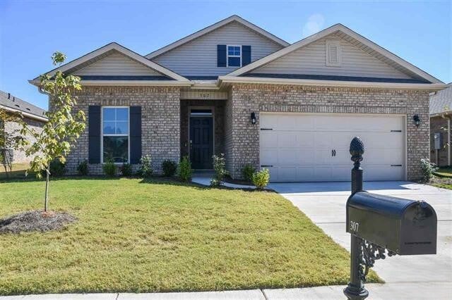 Building Photo - 307 Ivyleaf Dr NW