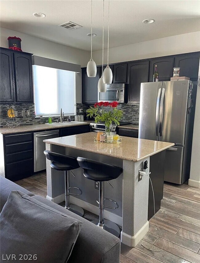 Building Photo - 5289 Coral Ribbon Ave