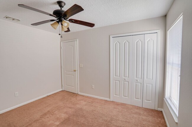 Building Photo - 31 Tuscany Pointe Ave