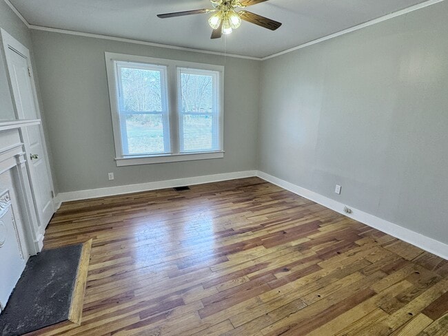 Building Photo - 5 W Marion Rd