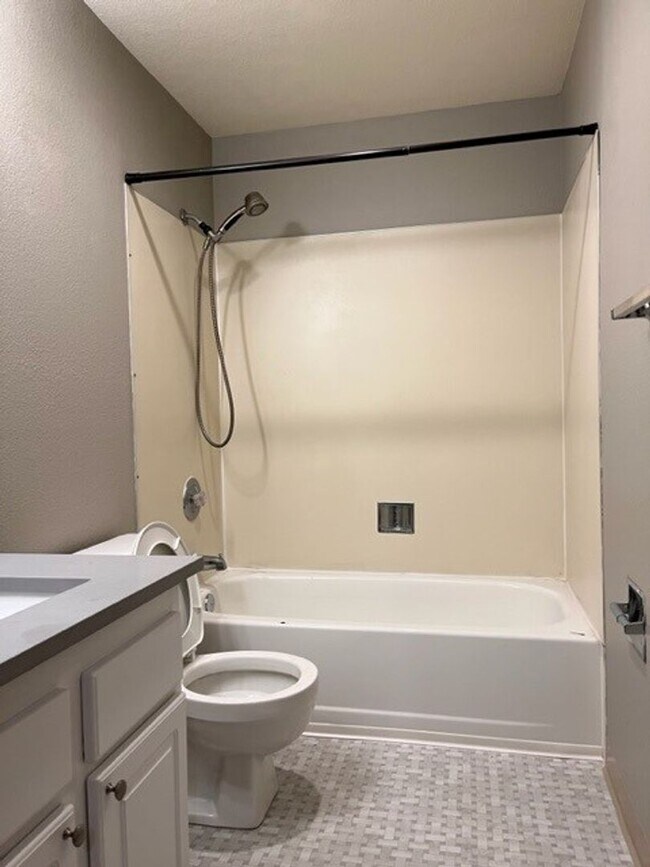 Interior Photo - Johnson Place Townhouse