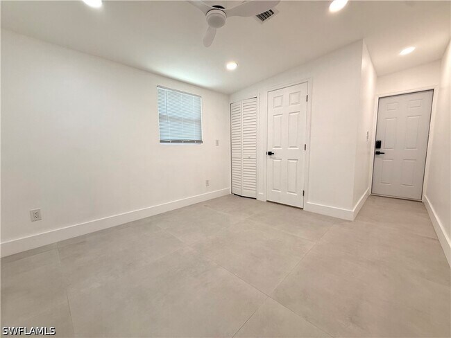 Building Photo - 773 105th Ave N