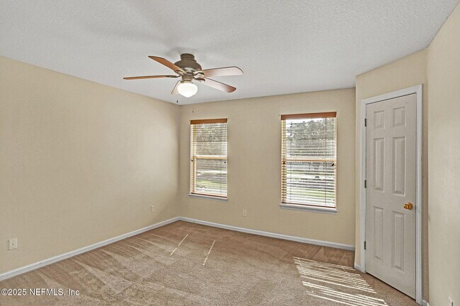 Building Photo - 1205 Southern Stream Ct