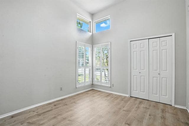 Building Photo - 4405 Ballinger Dr