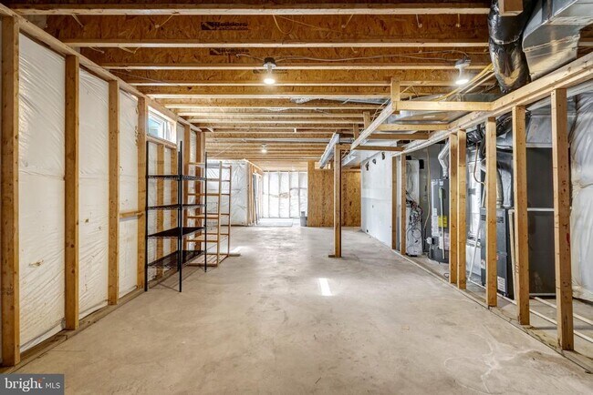 Building Photo - 9001 Merlot Ct