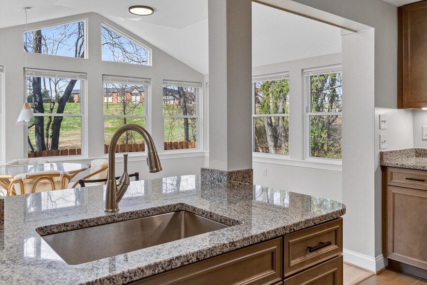 Building Photo - 19204 Saint Johnsbury Ln